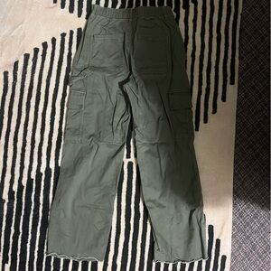 Olive cargo pants (women’s S)